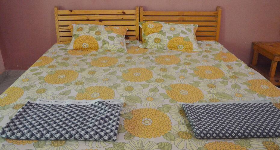 Gulmohar Family Guest House, Shrivardhan 5